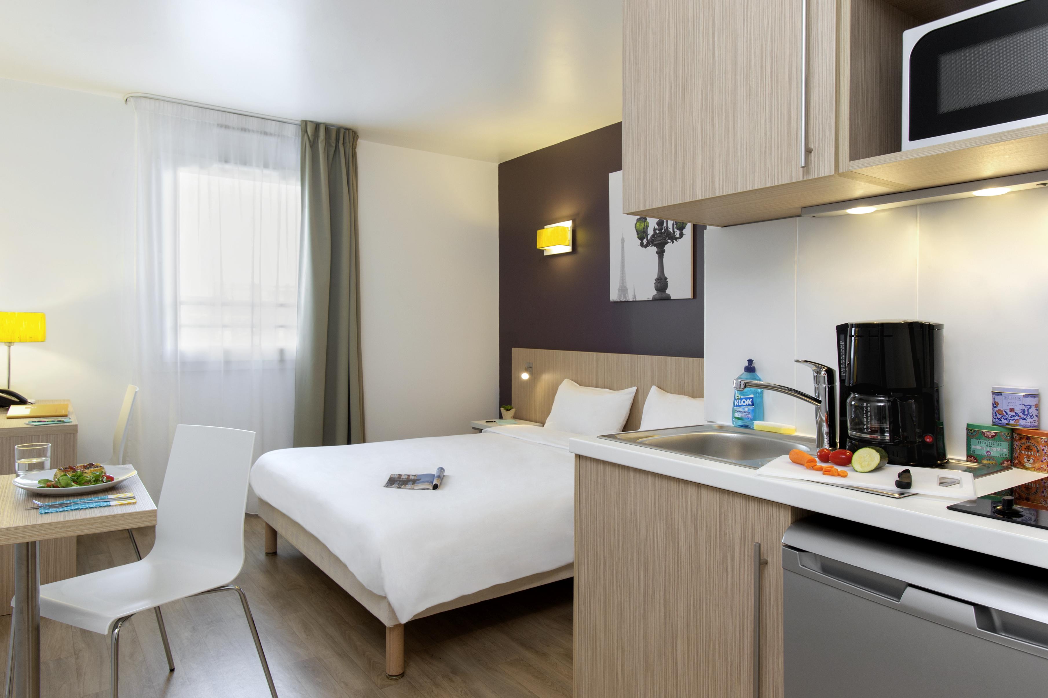 Aparthotel Adagio Access Paris Клиши Экстерьер фото