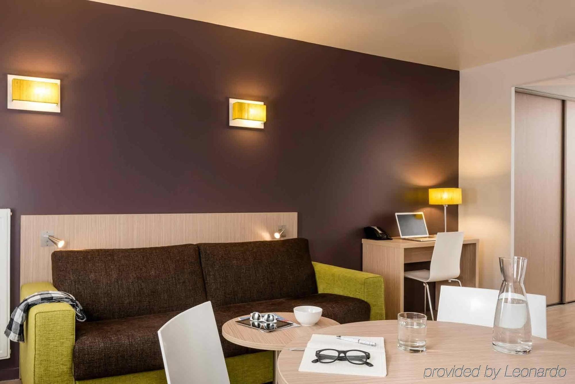 Aparthotel Adagio Access Paris Клиши Экстерьер фото